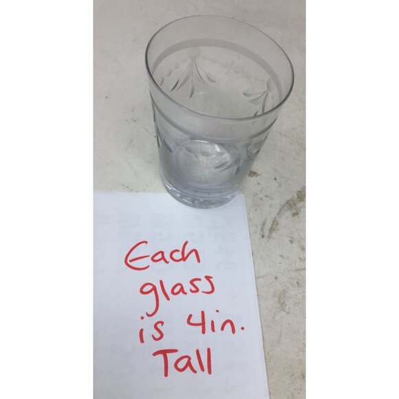 Vintage Set of 5 Clear Glass Drinking Glasses- about 4" tall each - Picture 7 of 7